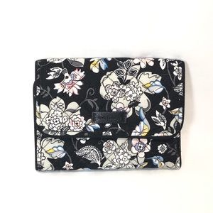 Vera Bradley RFID Riley Compact Wallet in Holland Garden